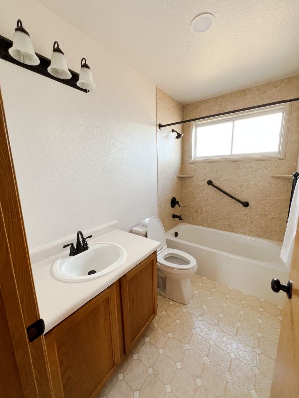 Top Bathroom Remodeling Companies in Jackson, MI